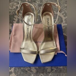 NWT Stuart Weitzman Light Gold Nunakedcurve 85 Sandals